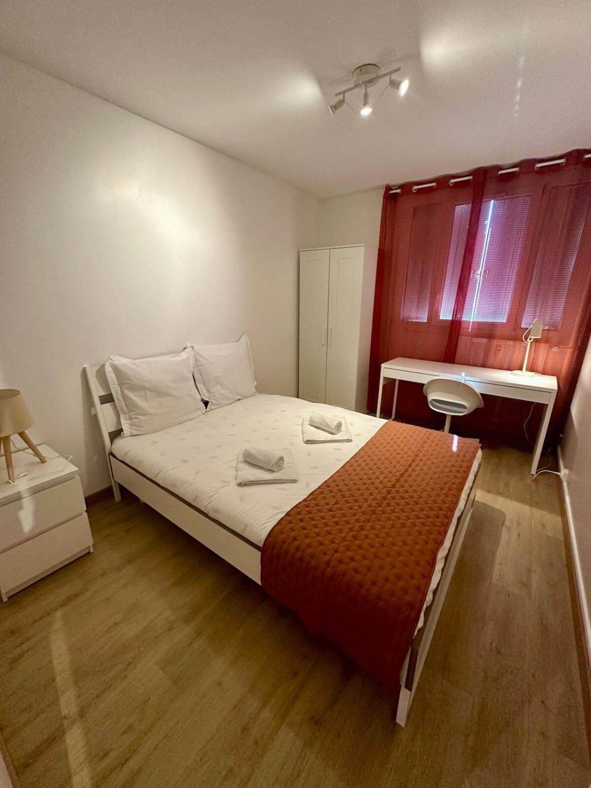 Au Coeur Du Quartier Taittinger Apartment Reims Luaran gambar