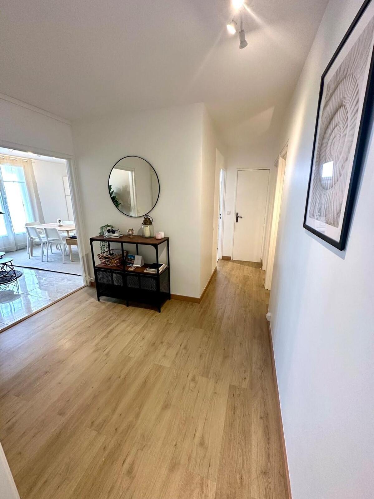 Au Coeur Du Quartier Taittinger Apartment Reims Luaran gambar