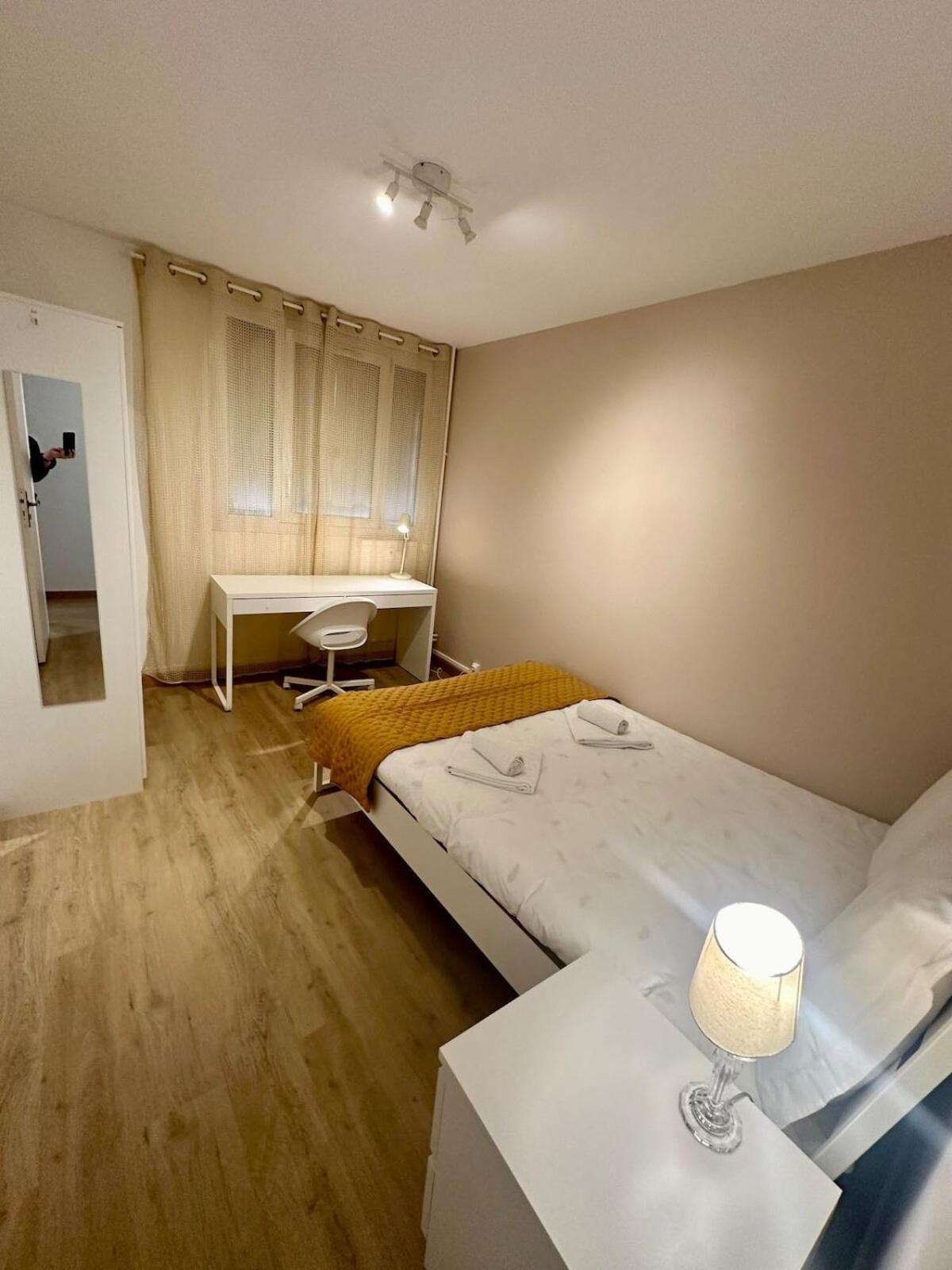 Au Coeur Du Quartier Taittinger Apartment Reims Luaran gambar